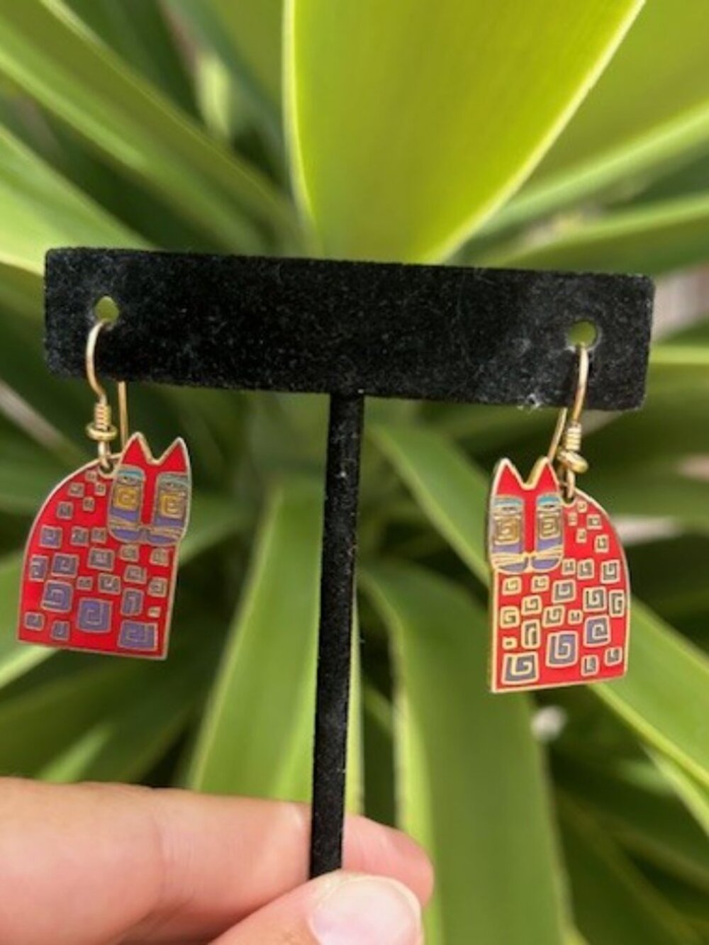 LAUREL BURCH “RED CAT” Abstract Enamel Cloisonné EARRINGS